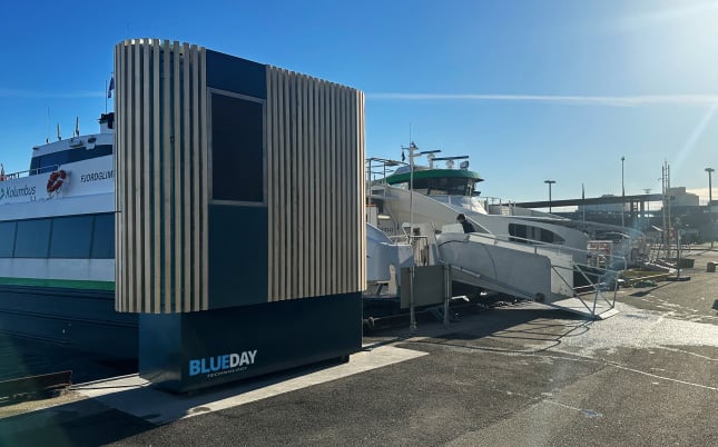 Ladestation til elektriske fartøjer i Stavanger havn. Ladestation til elektriske fartøjer i Stavanger havn.