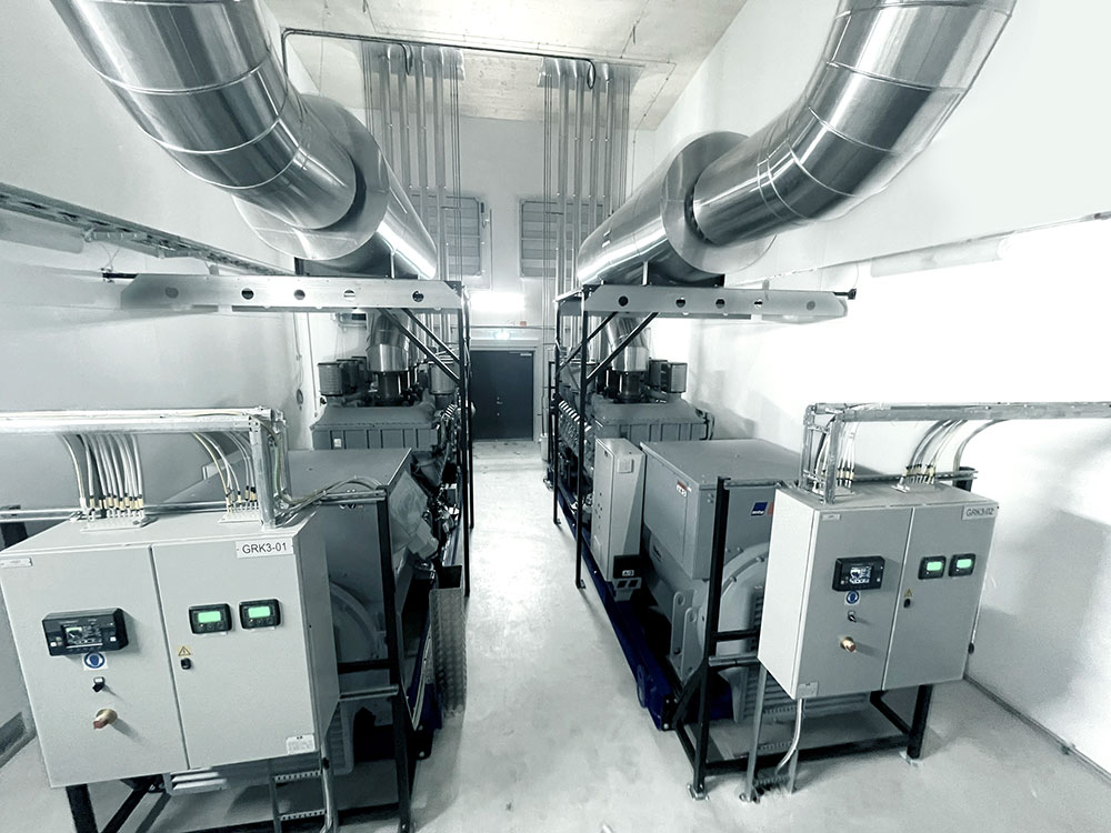 EcoDataCenter-understøttende system med industrielle kontrolpaneler og kanaler. EcoDataCenter-understøttende system med industrielle kontrolpaneler og kanaler.